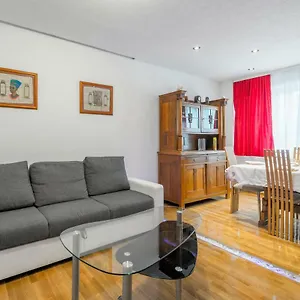 Appartement Antonija With Jacuzzi, Split