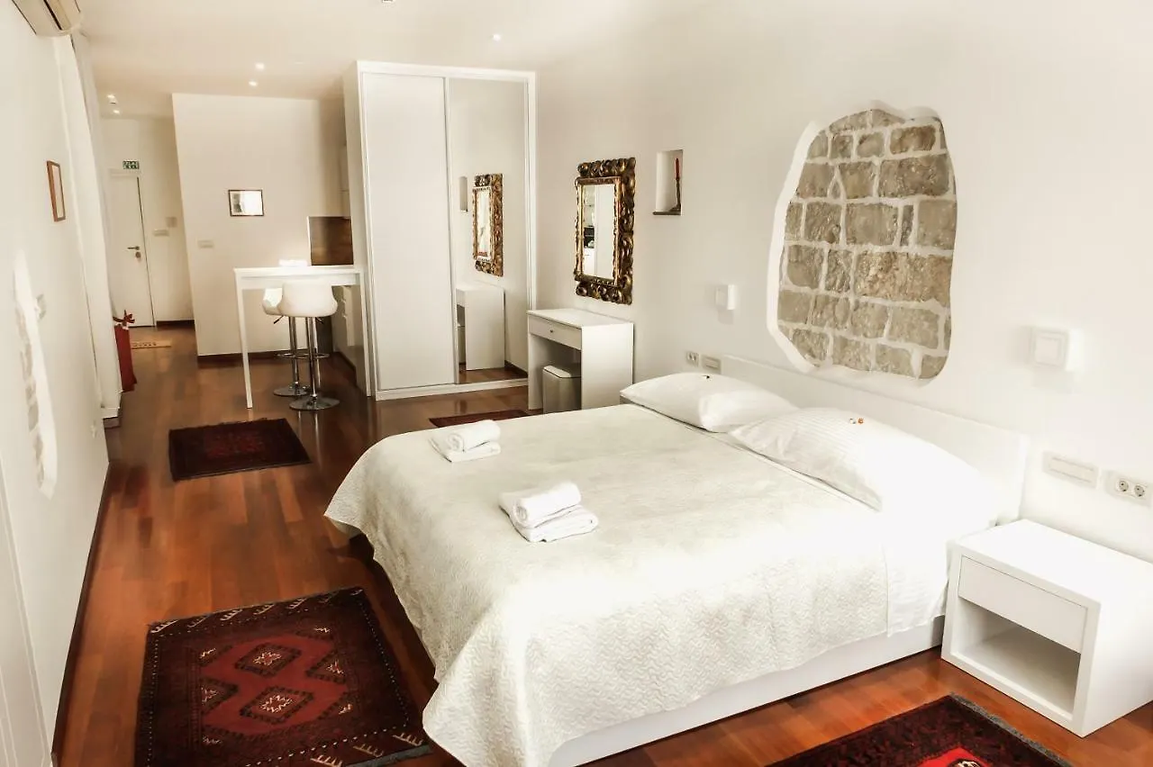 ספליט Old Square Studio Apartment
